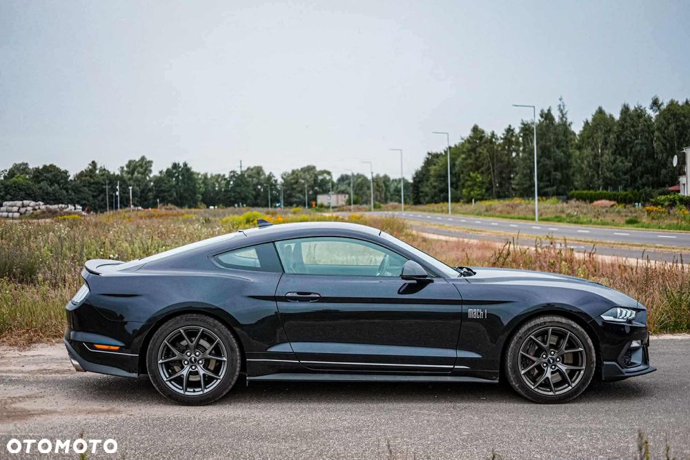 Ford Mustang - 2