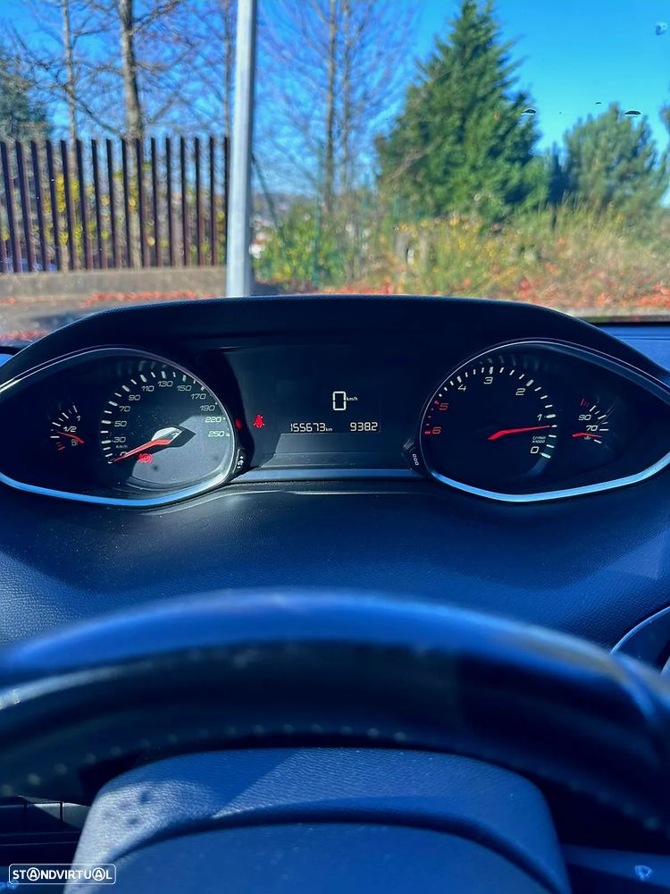 Peugeot 308 - 13