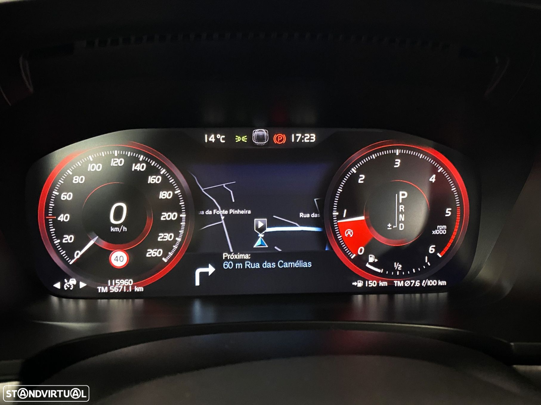 Volvo V90 2.0 D4 Momentum Geartronic - 19