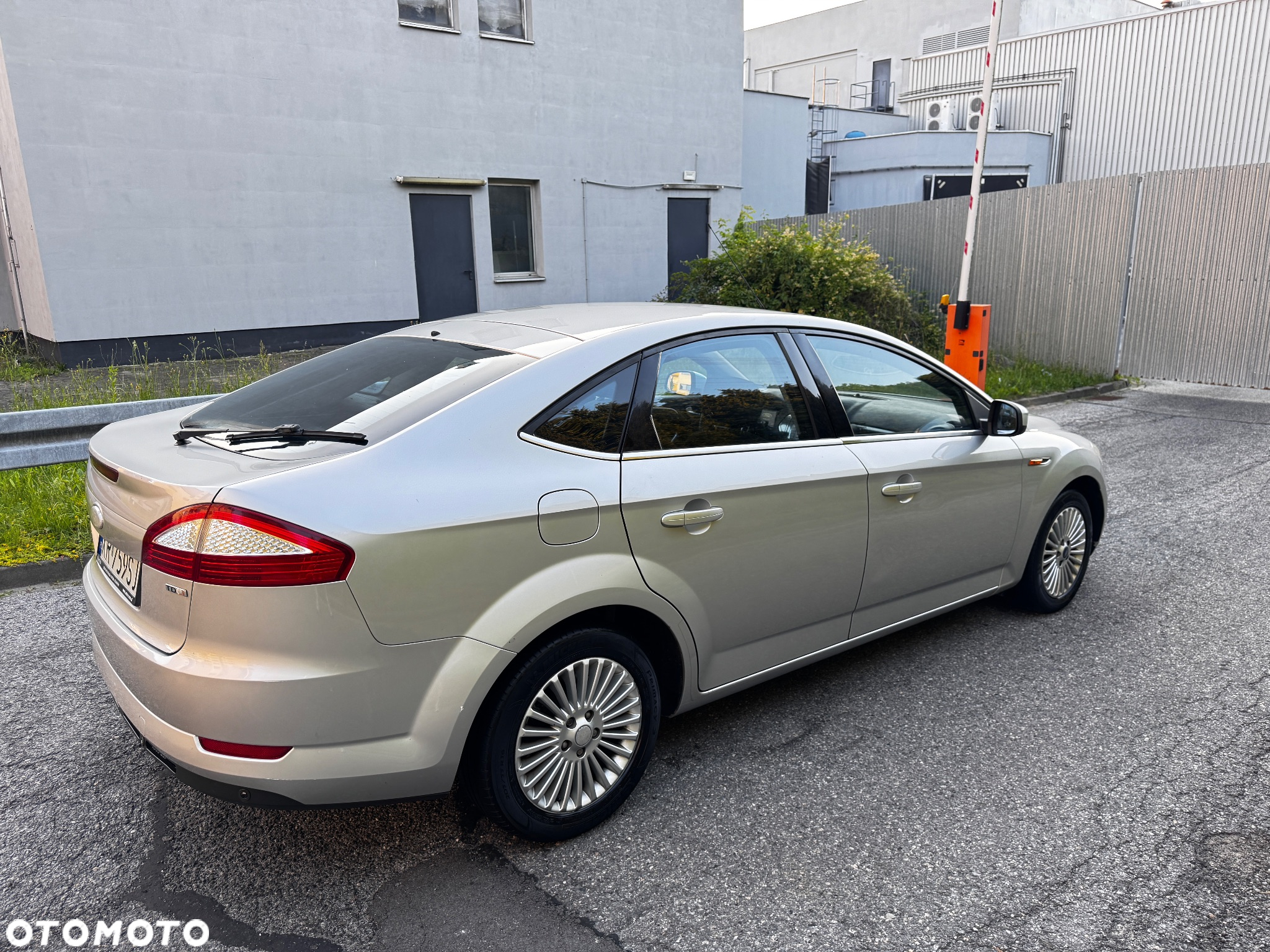 Ford Mondeo 2.0 TDCi Titanium - 28