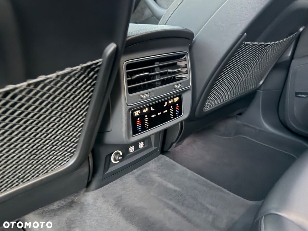 Audi Q7 - 32