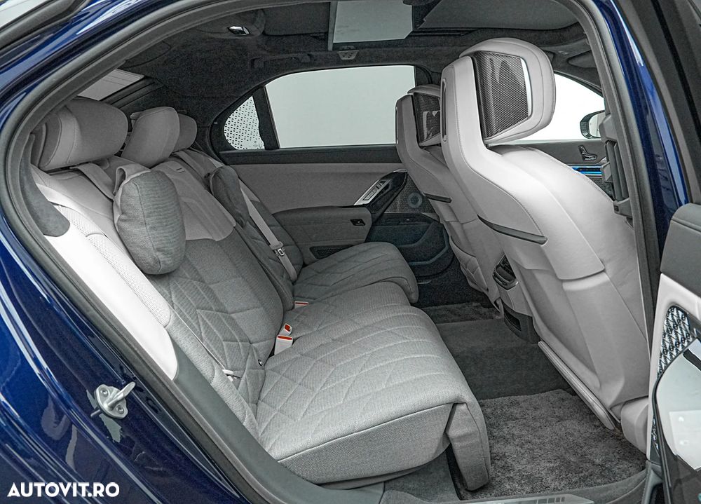 BMW M7 M760e xDrive PHEV - 18