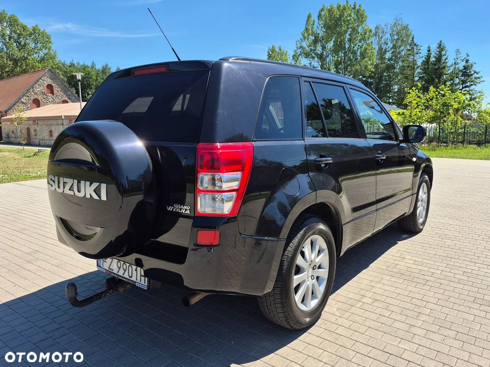 Suzuki Grand Vitara 2.0 De luxe - 4