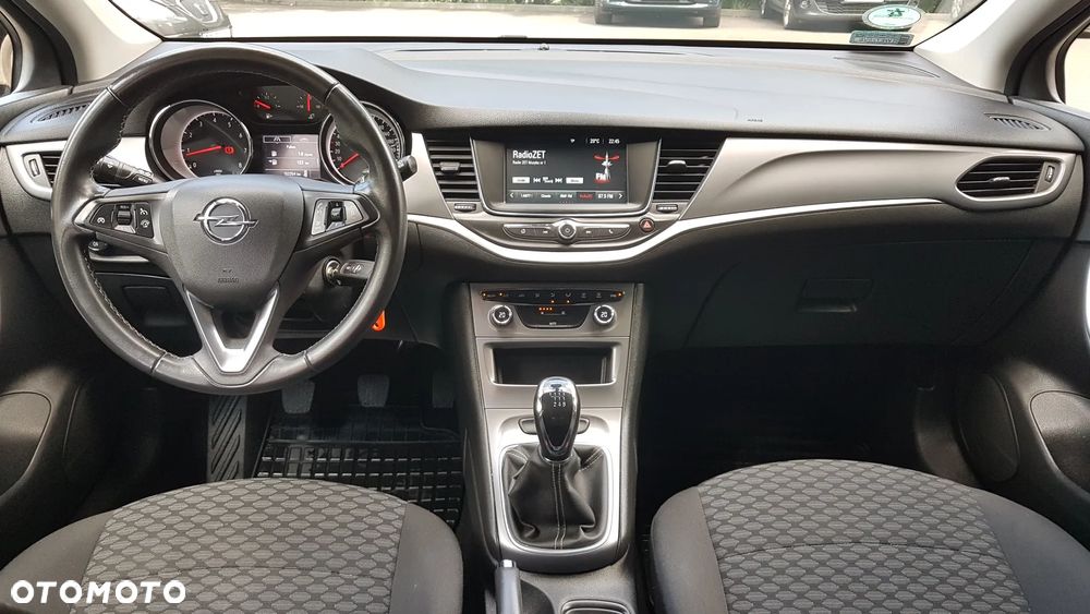 Opel Astra V 1.4 T Enjoy - 9