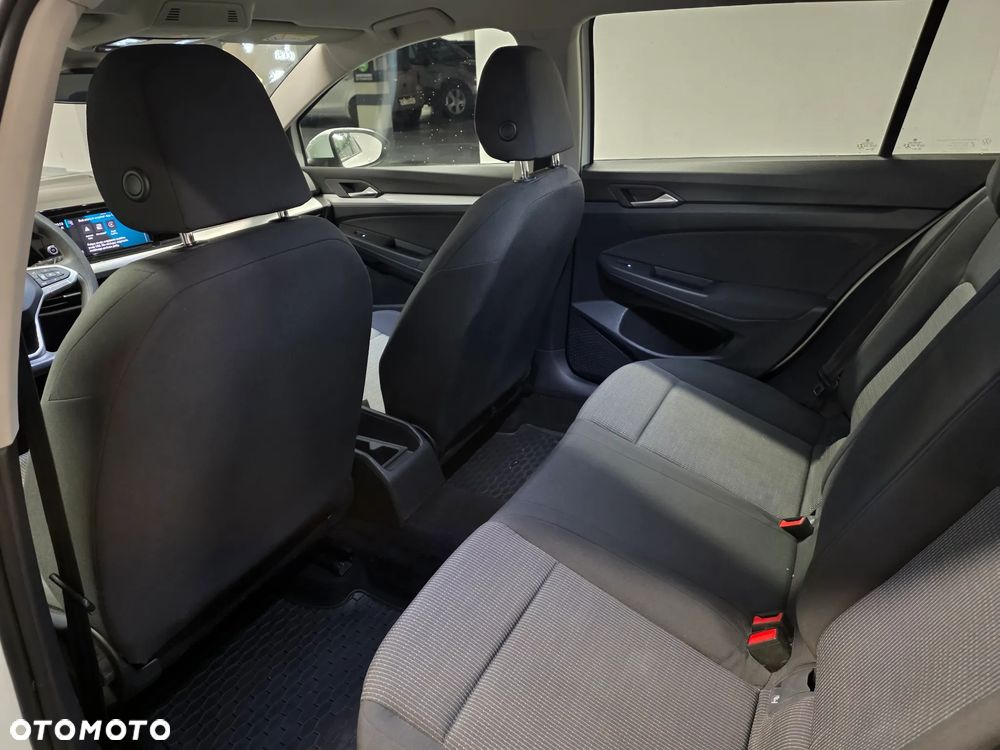 Volkswagen Golf 1.0 TSI - 31