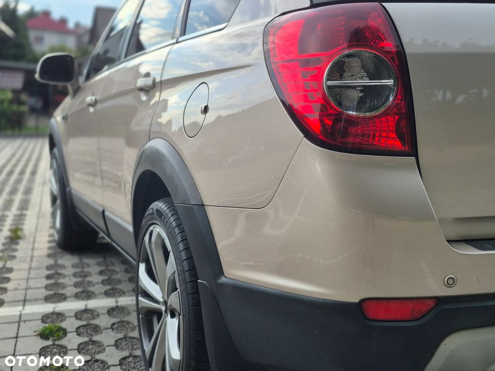 Chevrolet Captiva 2.2 TD AWD LTZ - 11