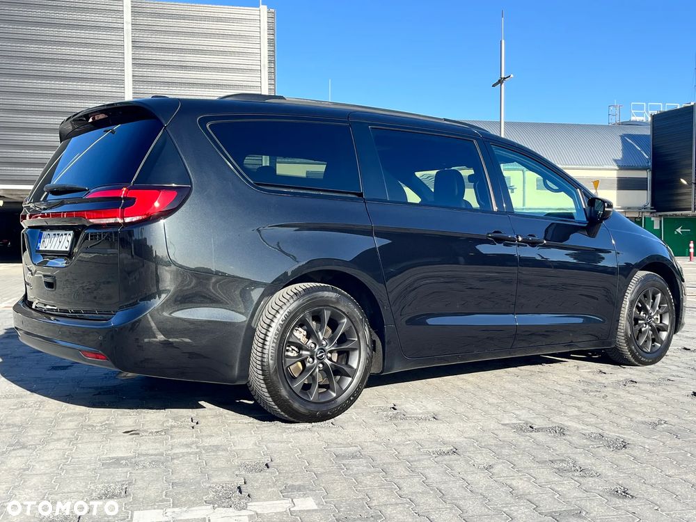 Chrysler Pacifica - 18