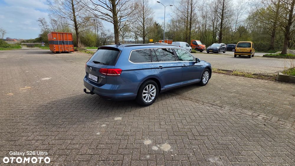 Volkswagen Passat - 5