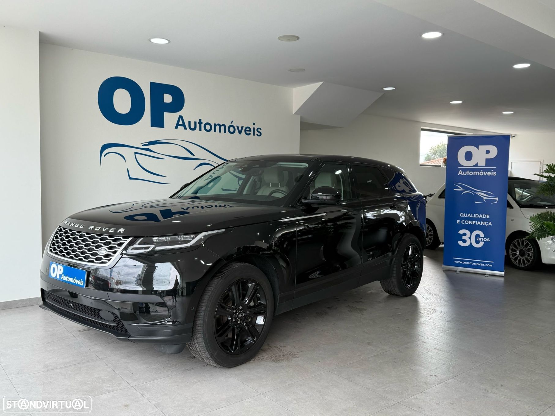 Land Rover Range Rover Velar 2.0 D200 AWD R-Dynamic S - 1