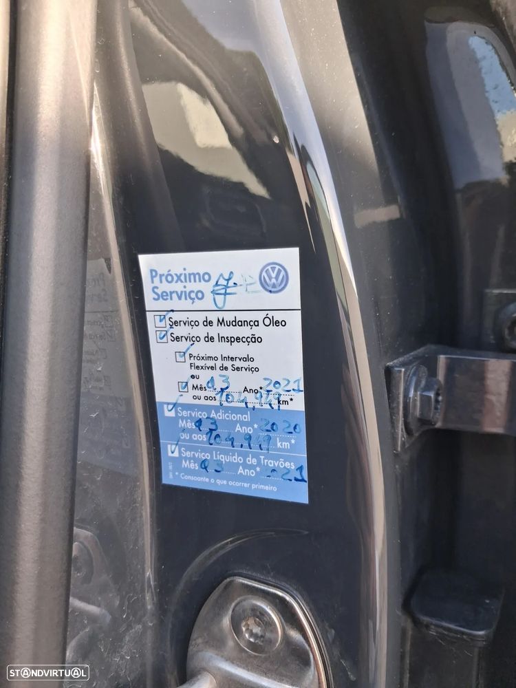 VW Golf 1.6 TDi Highline - 16