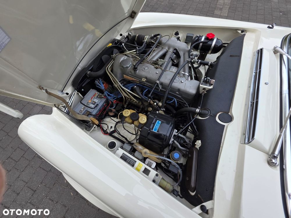 Mercedes-Benz SL - 34