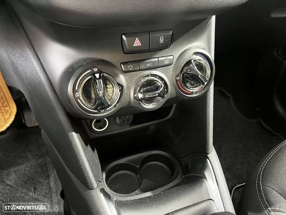 Peugeot 208 1.6 BlueHDi Active - 13