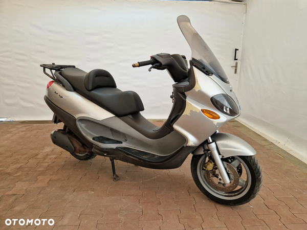 Piaggio X9