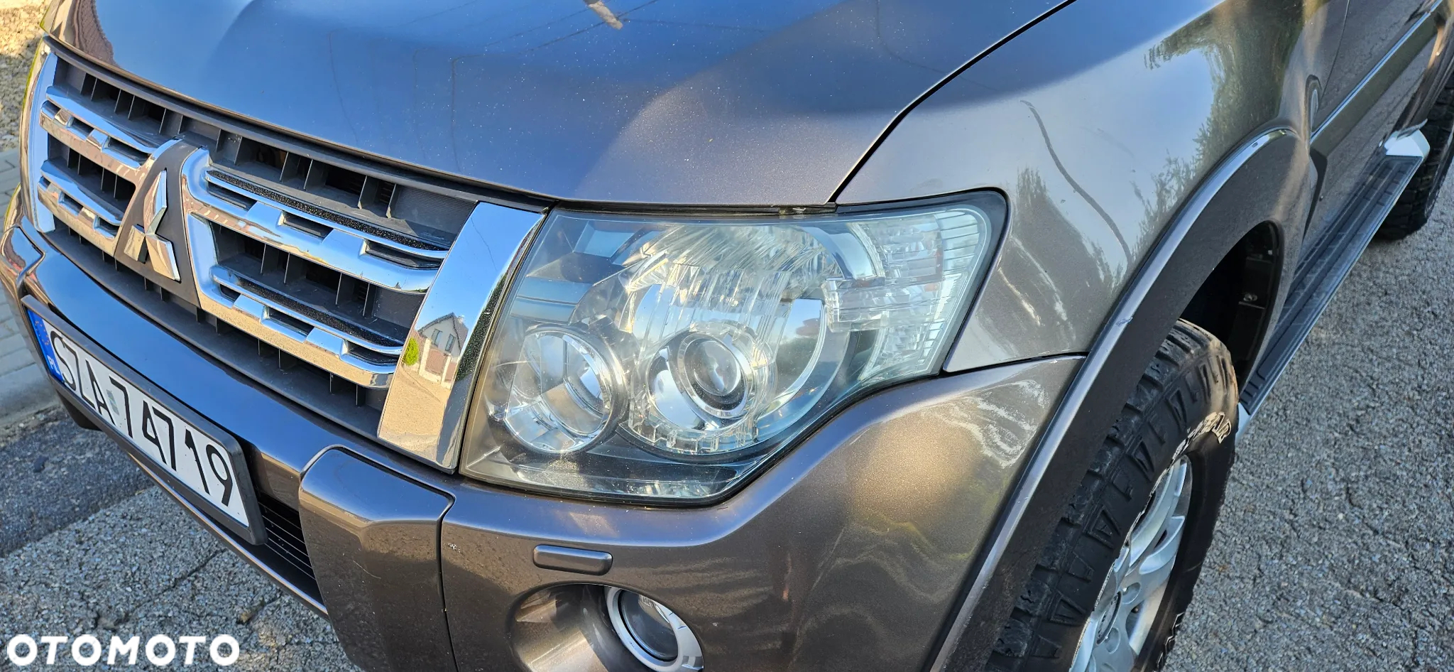 Mitsubishi Pajero - 10