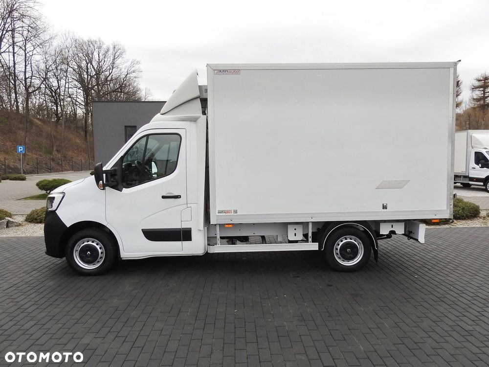 Renault MASTER  CHŁODNIA KONTENER 0*C LEDY KLIMATYZACJA  145KM - 10