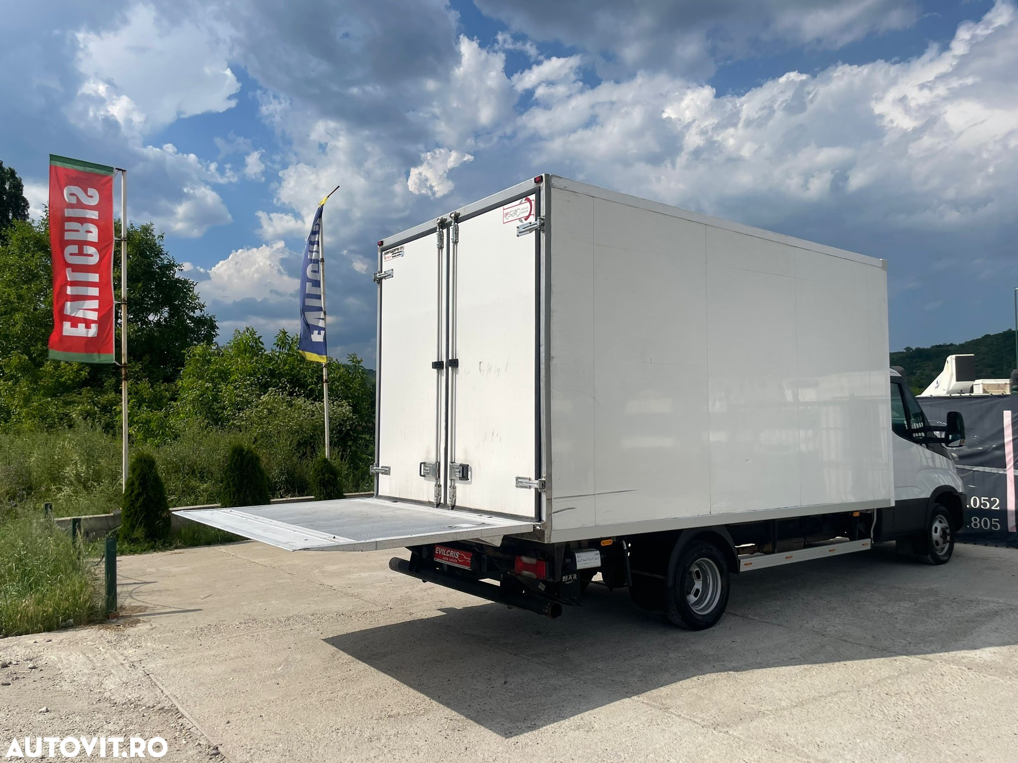 Iveco Daily 35C16 FRIGORIFIC 2 COMP LIFT SPATE - 13