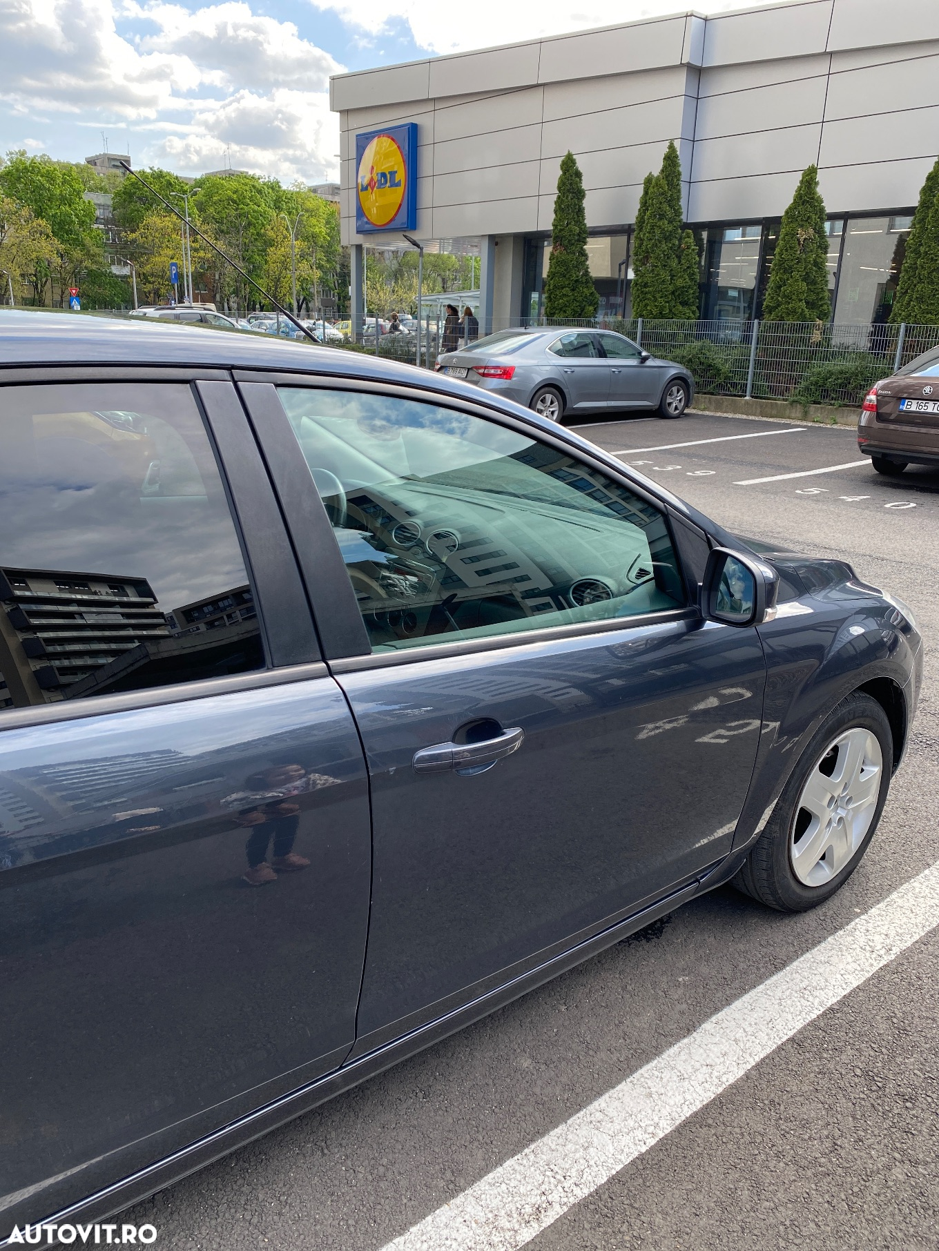 Ford Focus 1.6i Trend - 22