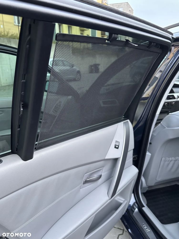 BMW Seria 5 525i - 16