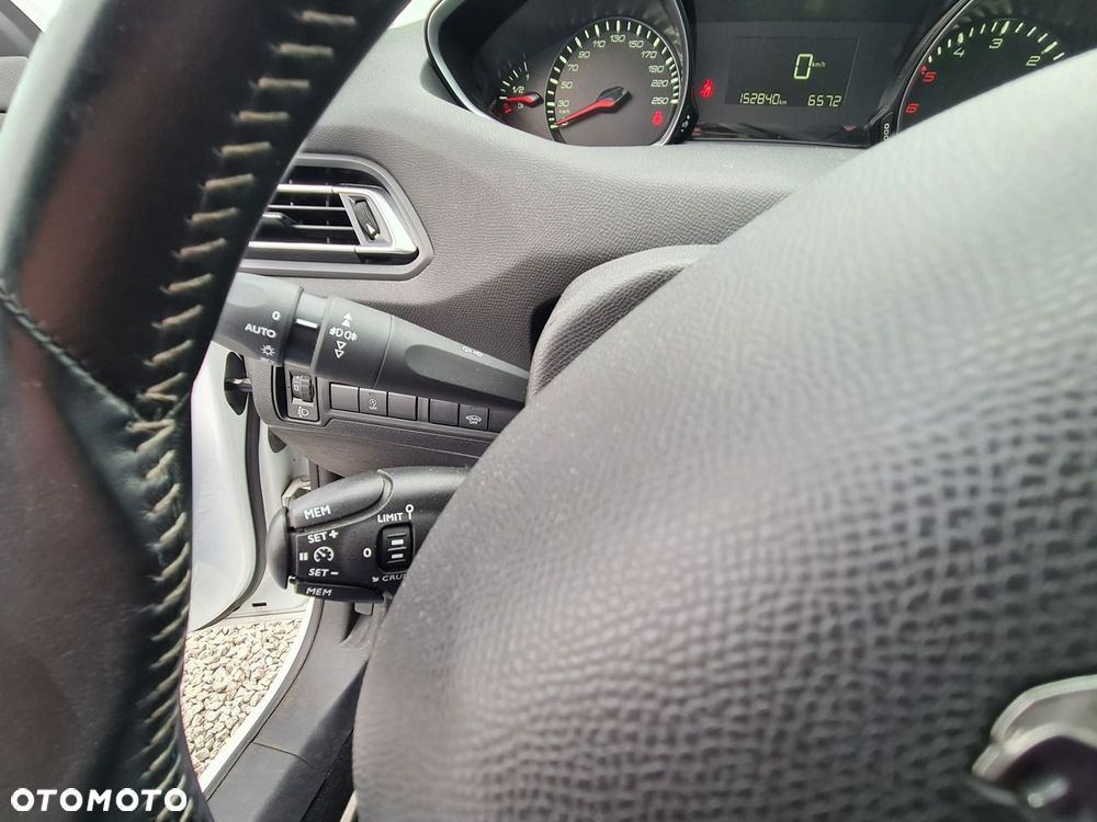 Peugeot 308 1.5 BlueHDi Business Line S&S - 20