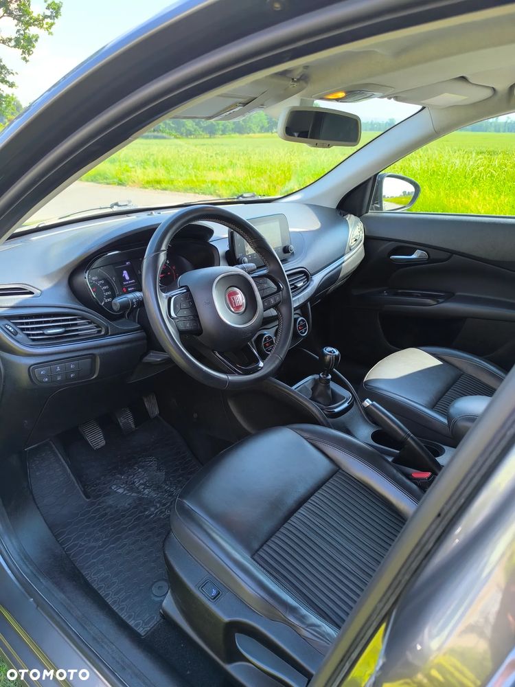 Fiat Tipo 1.4 T-Jet 16v S-Design - 9