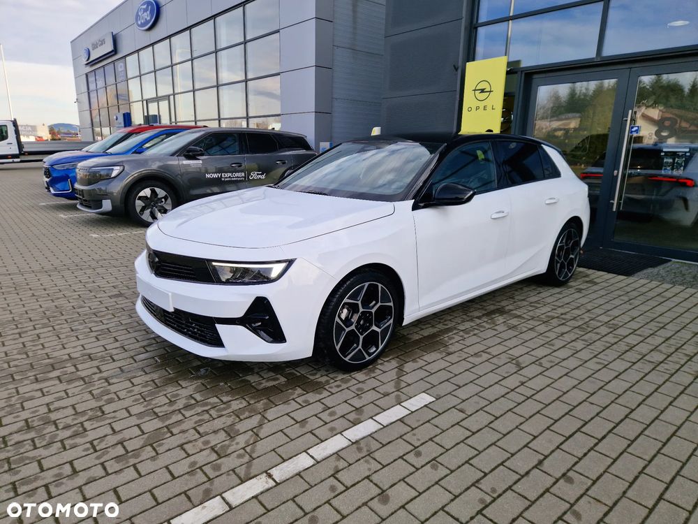 Opel Astra 1.2 T GS Line S&S - 18