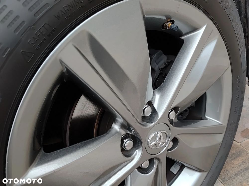 Toyota Avensis 1.8 Premium - 30