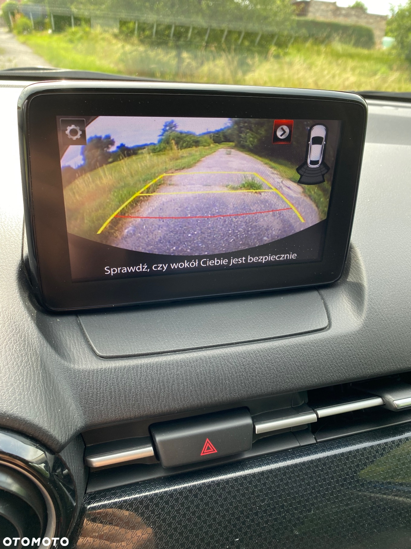 Mazda 2 SKYACTIV-G 90 Exclusive-Line - 14