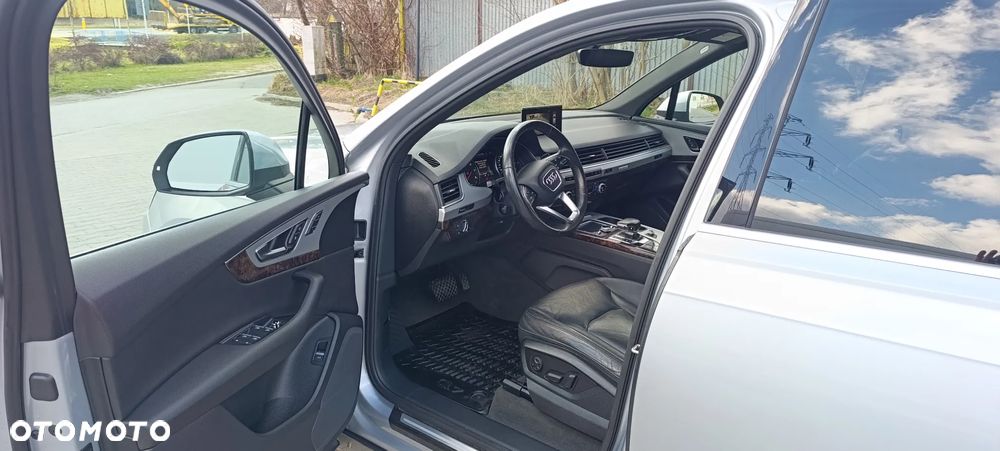 Audi Q7 - 25