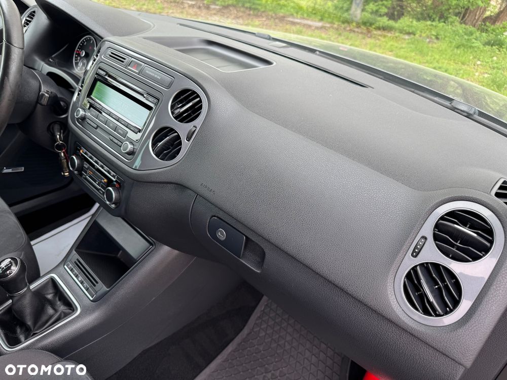 Volkswagen Tiguan 2.0 TDI Perfectline - 27