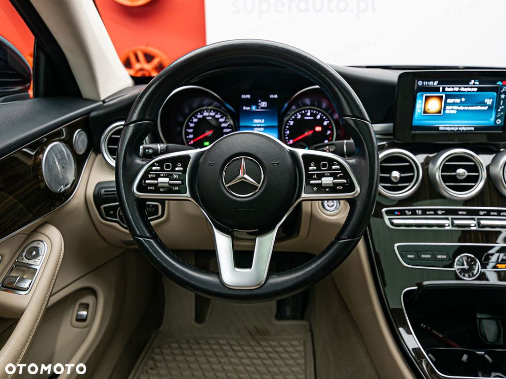Mercedes-Benz Klasa C 300 9G-TRONIC - 14