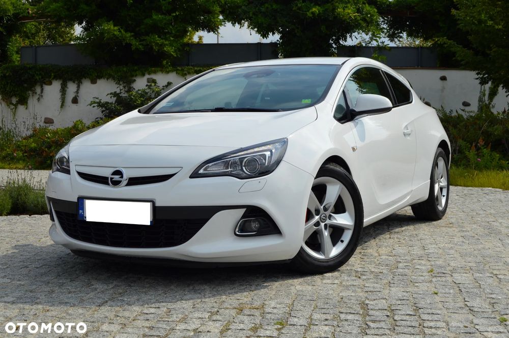 Opel Astra IV GTC 2.0 CDTI Bi-Turbo S&S - 2