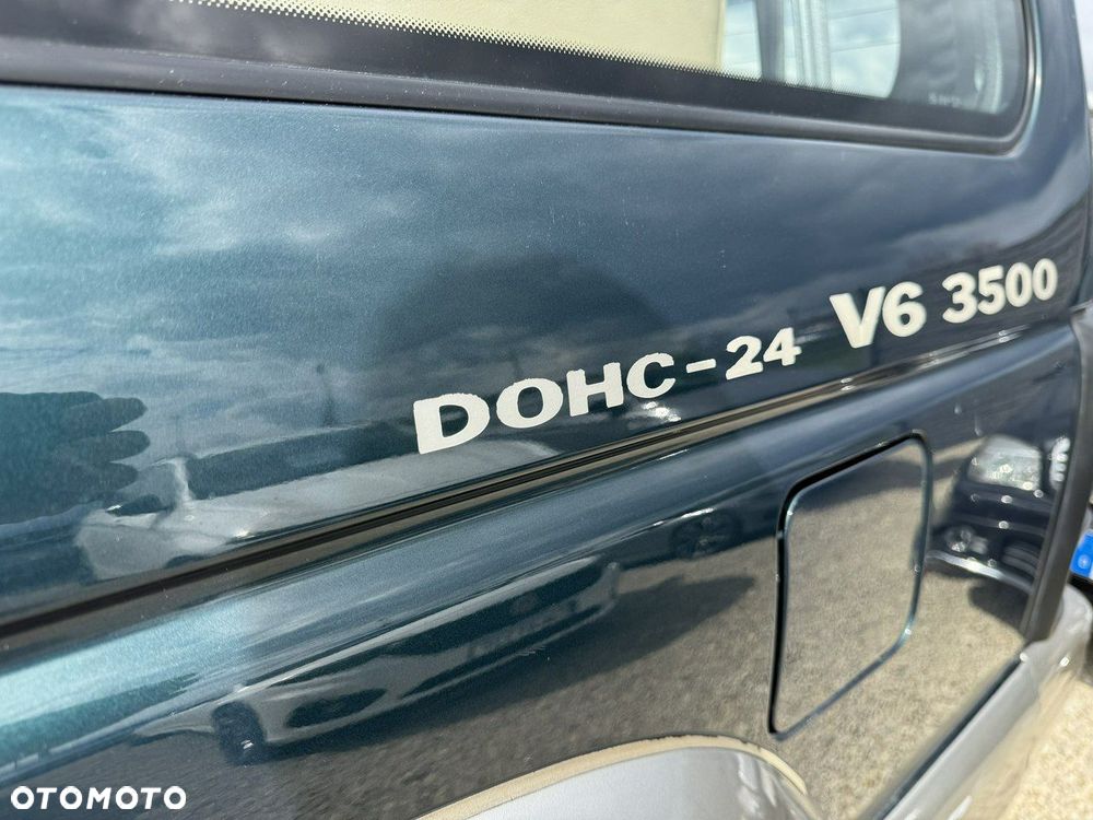 Mitsubishi Pajero - 22