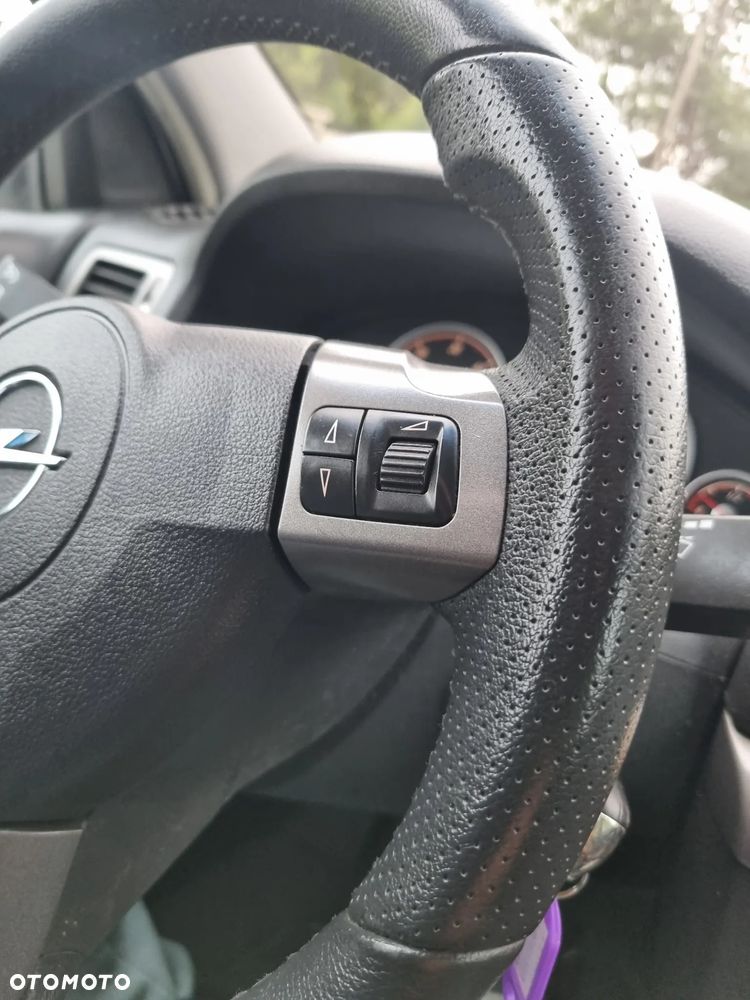 Opel Vectra GTS 1.9 CDTI - 6