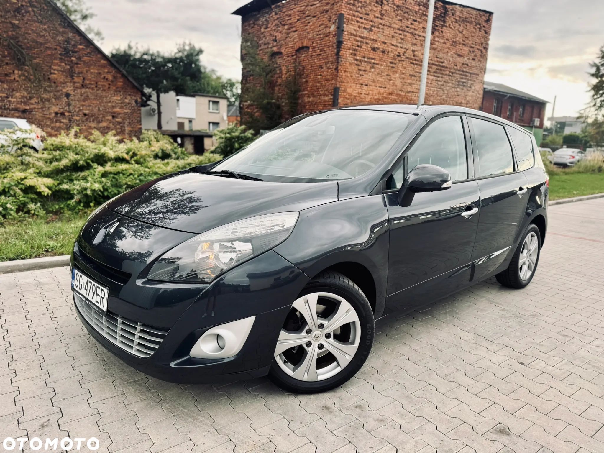 Renault Scenic 1.4 16V TCE Expression - 1