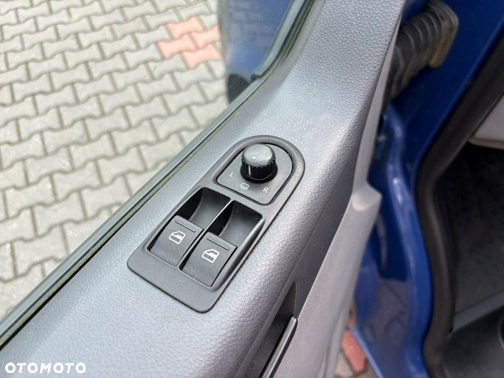 Volkswagen Transporter - 9