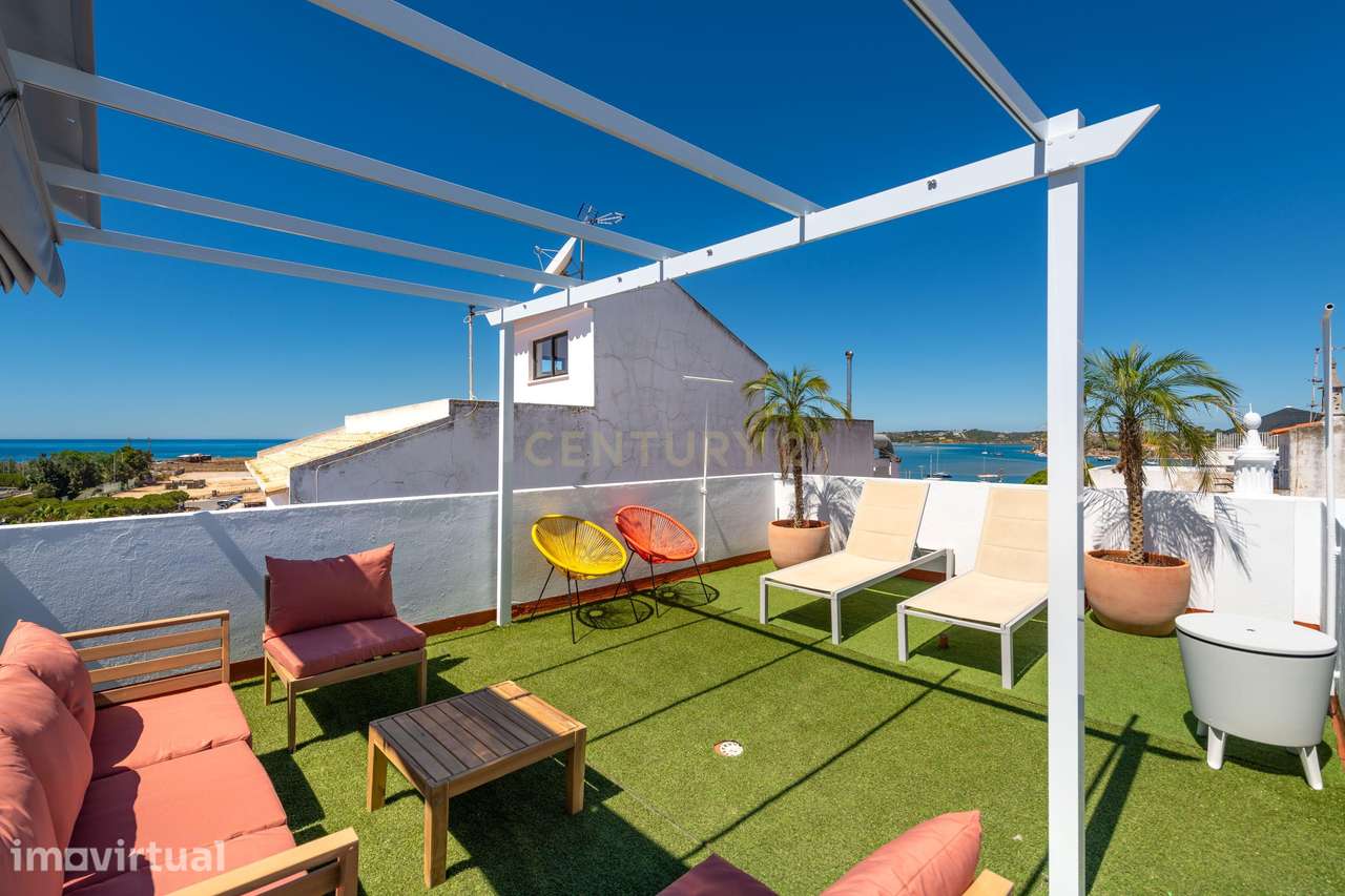 Excelente oportunidade, moradia com vista Ria e Mar no centro de Alvor - Grande imagem: 3/46