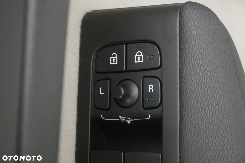 Volvo XC 40 B4 AWD Plus Bright - 28