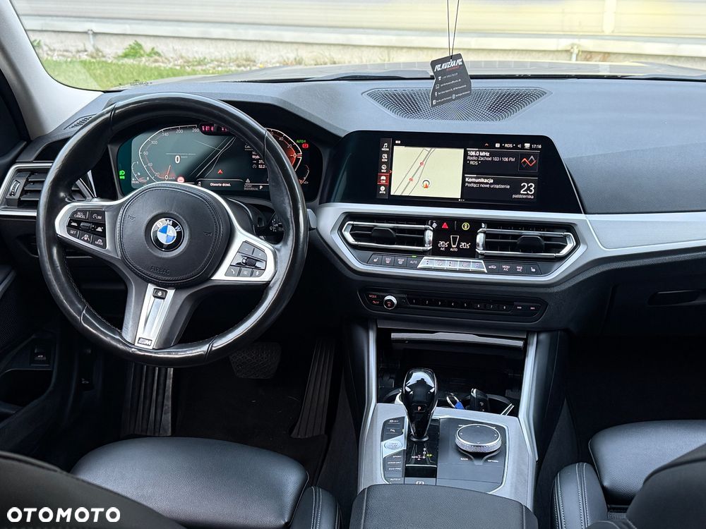 BMW Seria 3 - 25