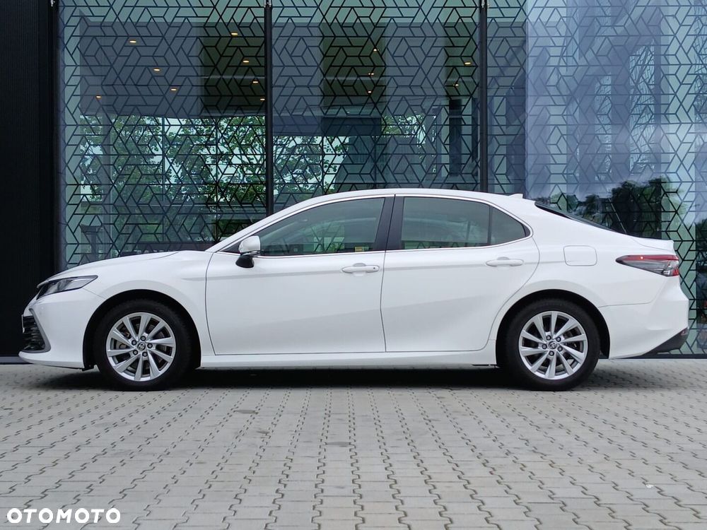 Toyota Camry 2.5 Hybrid Comfort CVT - 3