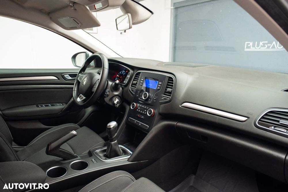 Renault Megane Blue dCi 116 Zen - 21