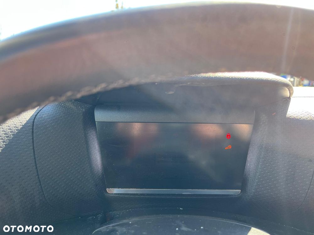 Citroën C4 BlueHDi 130 Stop&Start EAT8 FEEL PACK - 19