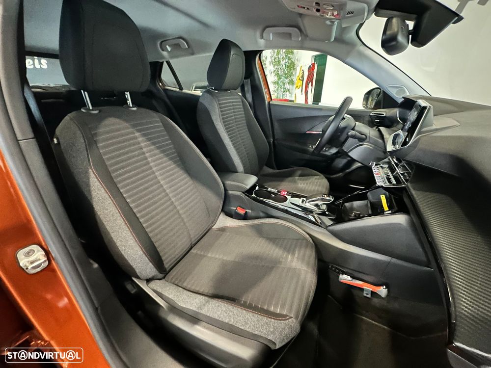 Peugeot e-2008 50 kWh Active - 29