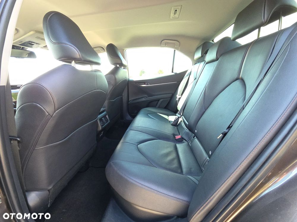 Toyota Camry 2.5 Hybrid Executive CVT - 15