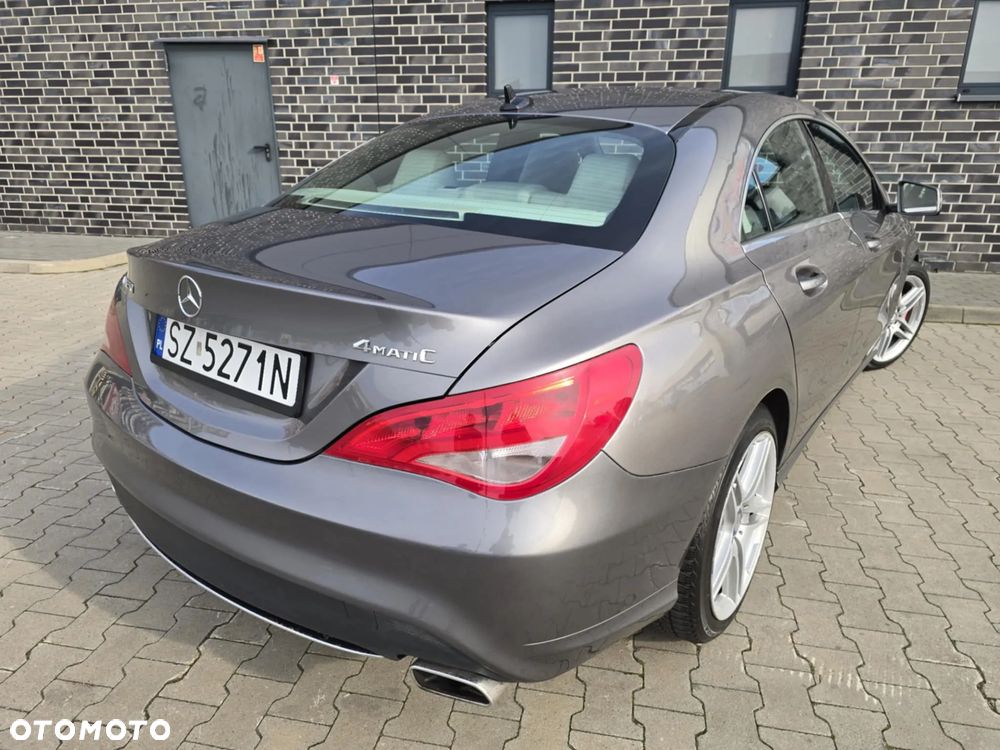 Mercedes-Benz CLA 250 4-Matic - 12