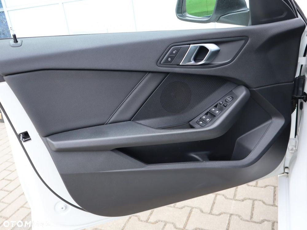 BMW Seria 1 - 15