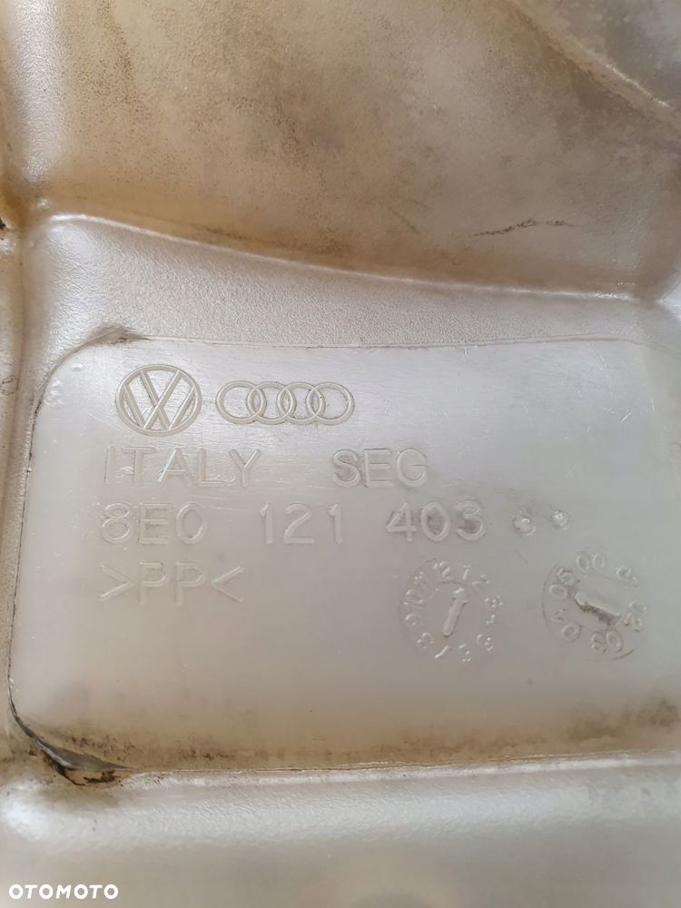 ZBIORNIK WYRÓWNAWCZY AUDI B6 B7 8E0121403 - 2
