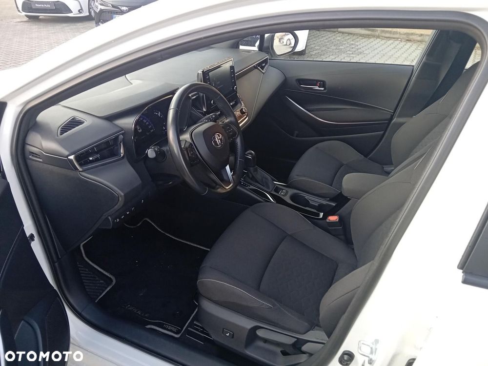 Toyota Corolla 2.0 Hybrid Comfort - 16