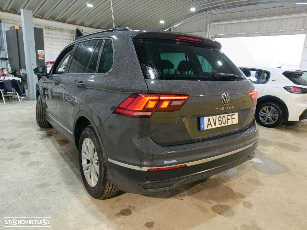 VW Tiguan 1.4 TSI eHybrid Conceptline DSG - 2