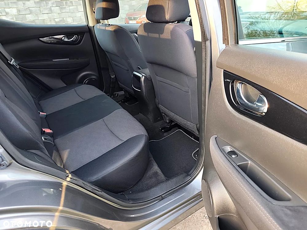 Nissan Qashqai 1.5 dCi DPF acenta - 19
