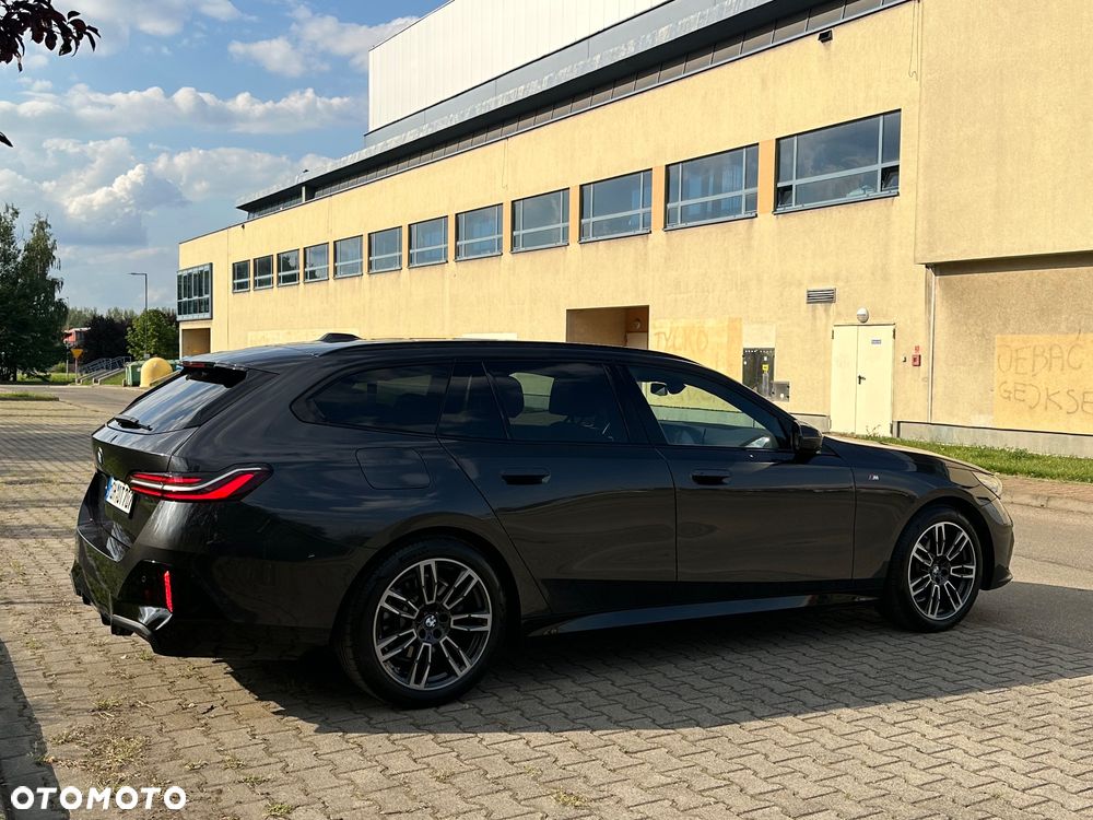 BMW Seria 5 520d xDrive mHEV - 13